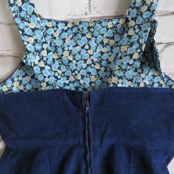 Vintage 1970s Blue Corduroy Gaucho Pants/Culotte Overalls With Floral Bib - Picture 2 of 8